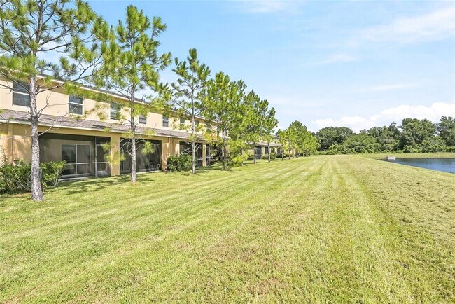 Building Photo - 12942 Utopia Gdns Wy