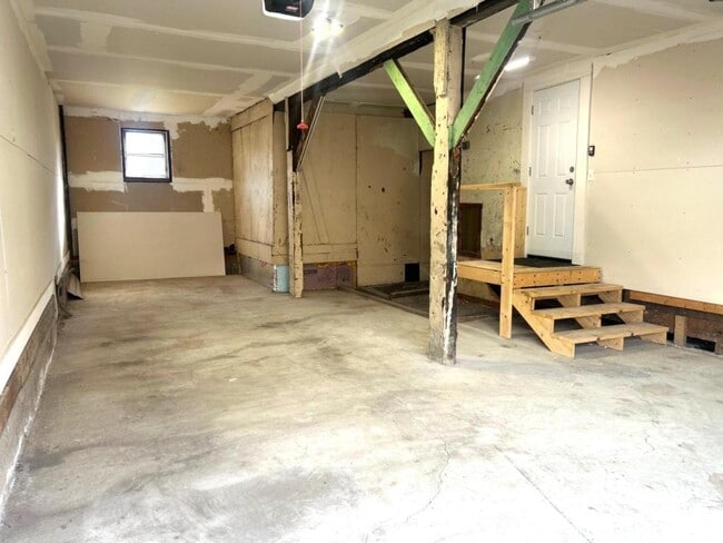 Building Photo - 47 Garrison St