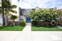 Building Photo - 16821 Green Ln