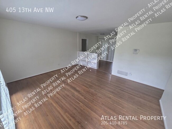 Building Photo - 405 13th Ave NW