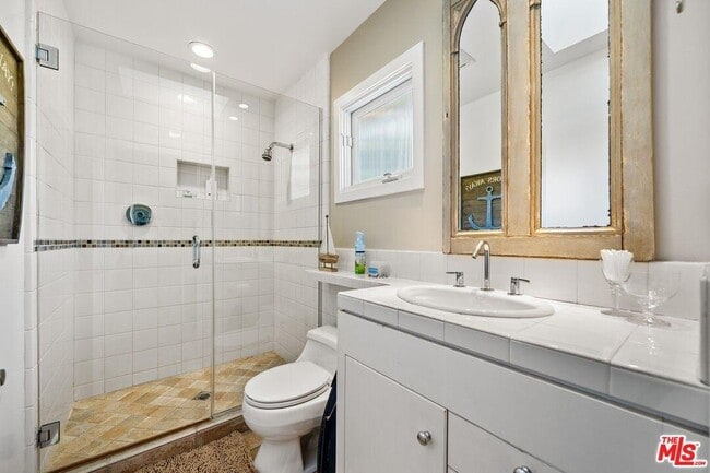 Building Photo - 28952 Selfridge Dr