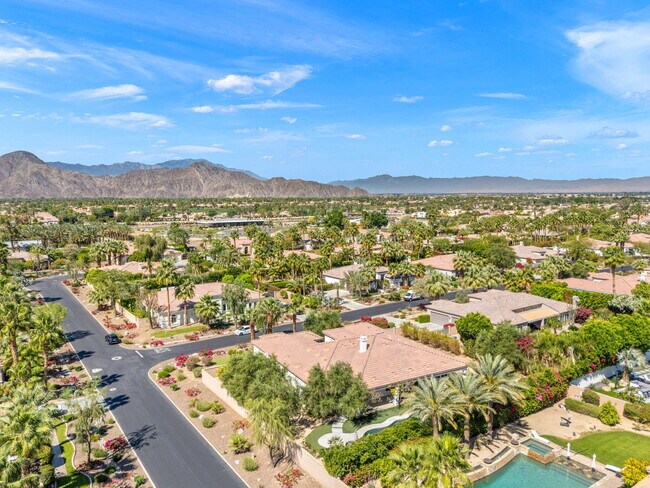 Building Photo - 49392 Hohokam River St