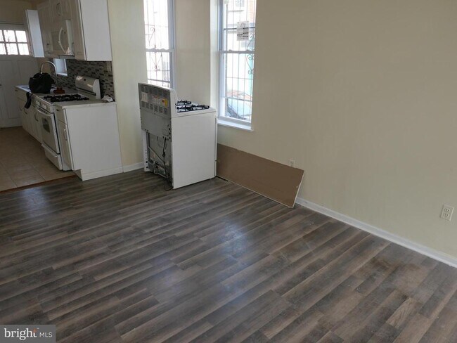Building Photo - 4033 Filbert St
