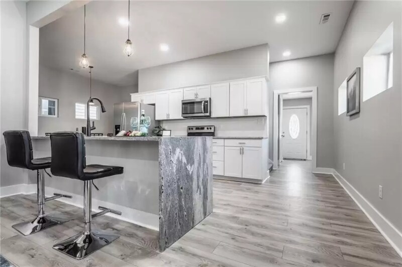 Building Photo - 243 Terrace Ave