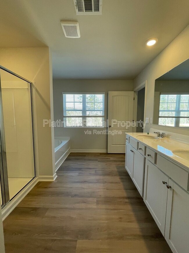 Building Photo - 56 Rustin Rdg