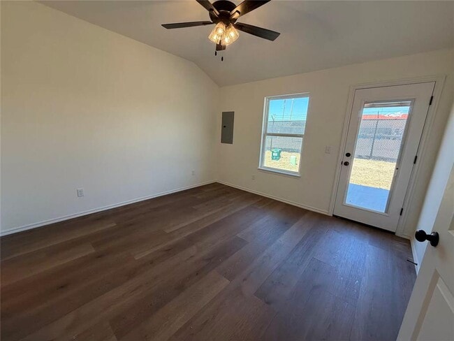 Building Photo - 209 Liam Dr