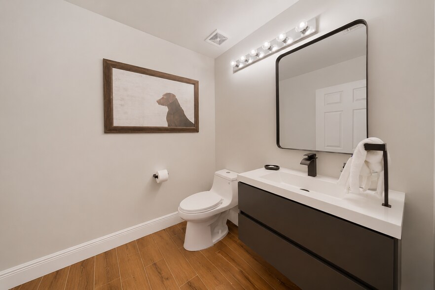 Building Photo - 11785 Saint Andrews Pl