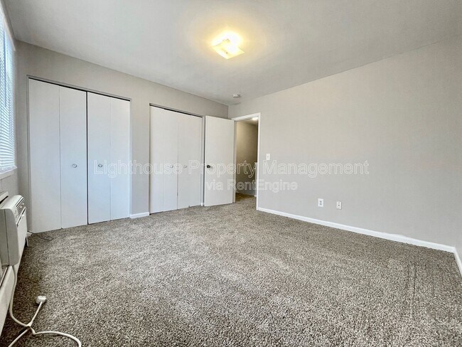 Building Photo - 2855 Taft Ave SW