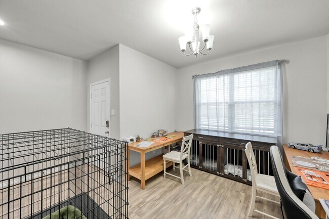 Building Photo - 2315 Strong Horse Dr