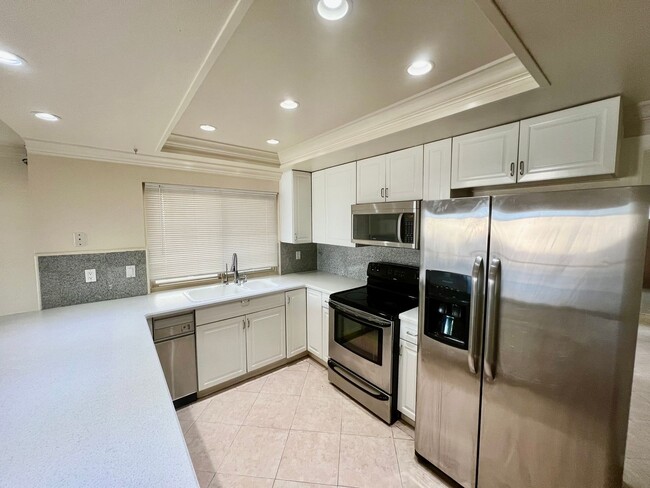 Building Photo - Move-In Special: $1,000 Off Your First Mon...