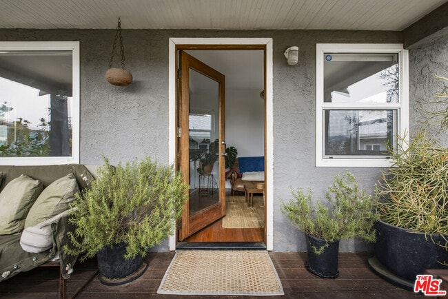 Building Photo - 5215 Almaden Dr