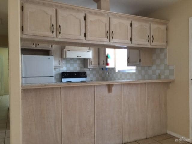 Building Photo - 1815 W Portales Dr