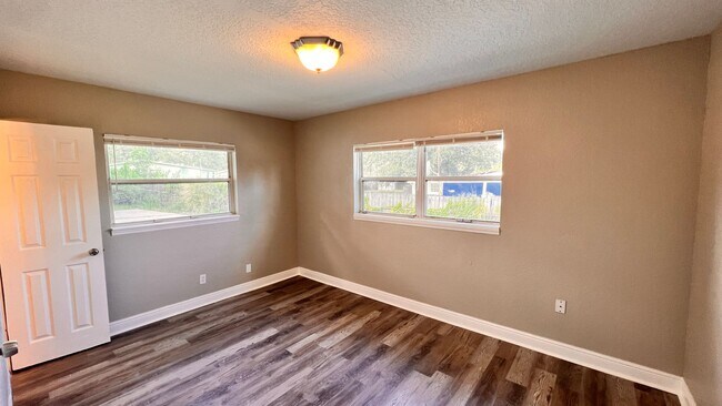 Building Photo - Charming 4 Bedroom, 2 Bathroom Home in Altamonte Springs!!