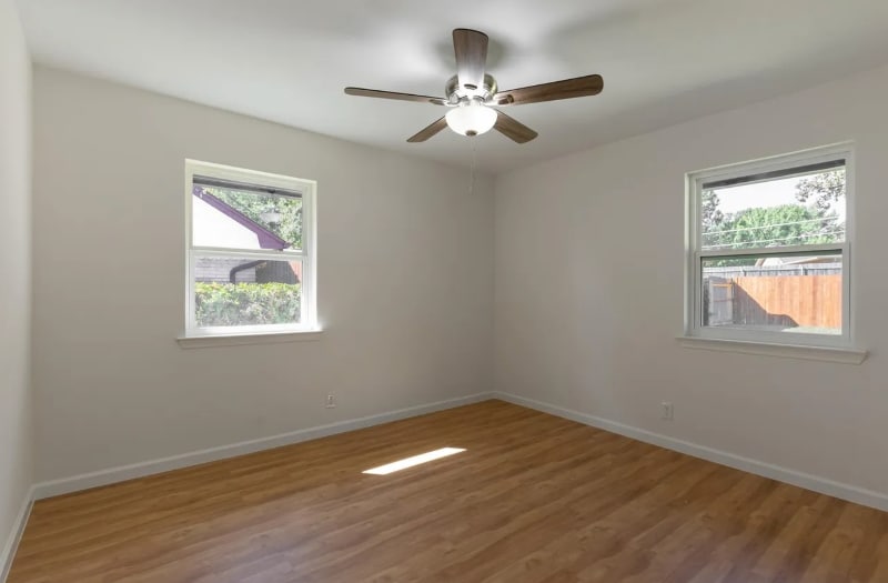 Building Photo - 9225 Plano Rd