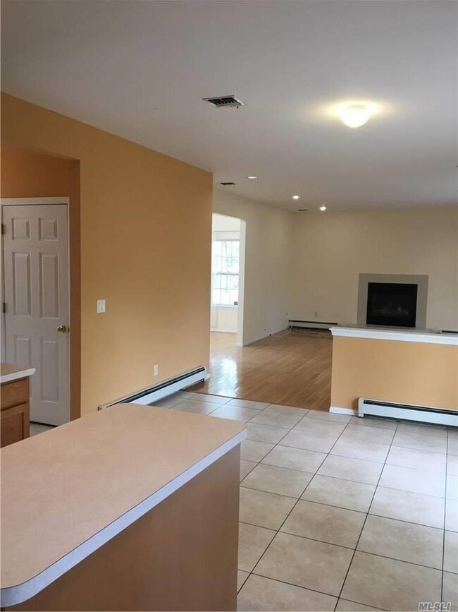 Building Photo - 47 Justin Cir