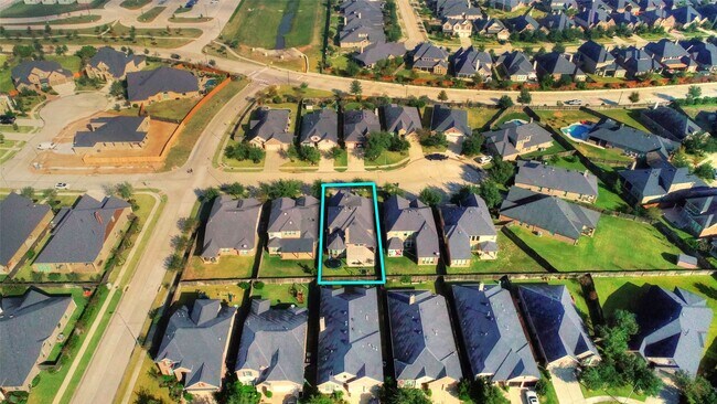 Building Photo - 29019 Blue Finch Ct