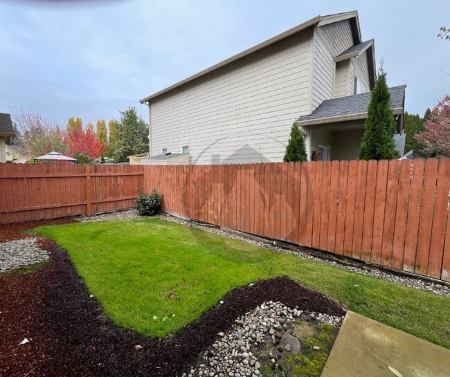 Building Photo - Keizer House-