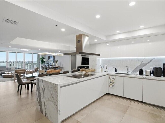 Building Photo - 330 Sunny Isles Blvd