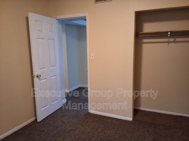 Building Photo - 1178 Lois Ln