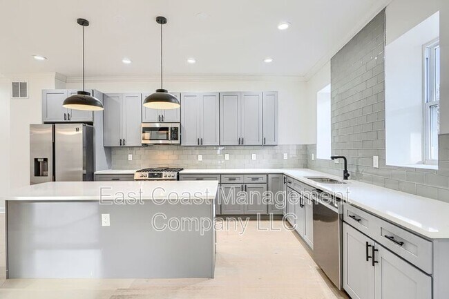 Building Photo - 2535 Shirley Ave