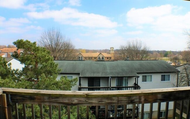 Building Photo - $1,150 | 2 Bedroom, 1 Bathroom CONDO | CAT Friendly* | Available for August 1st, 2026 Move in!