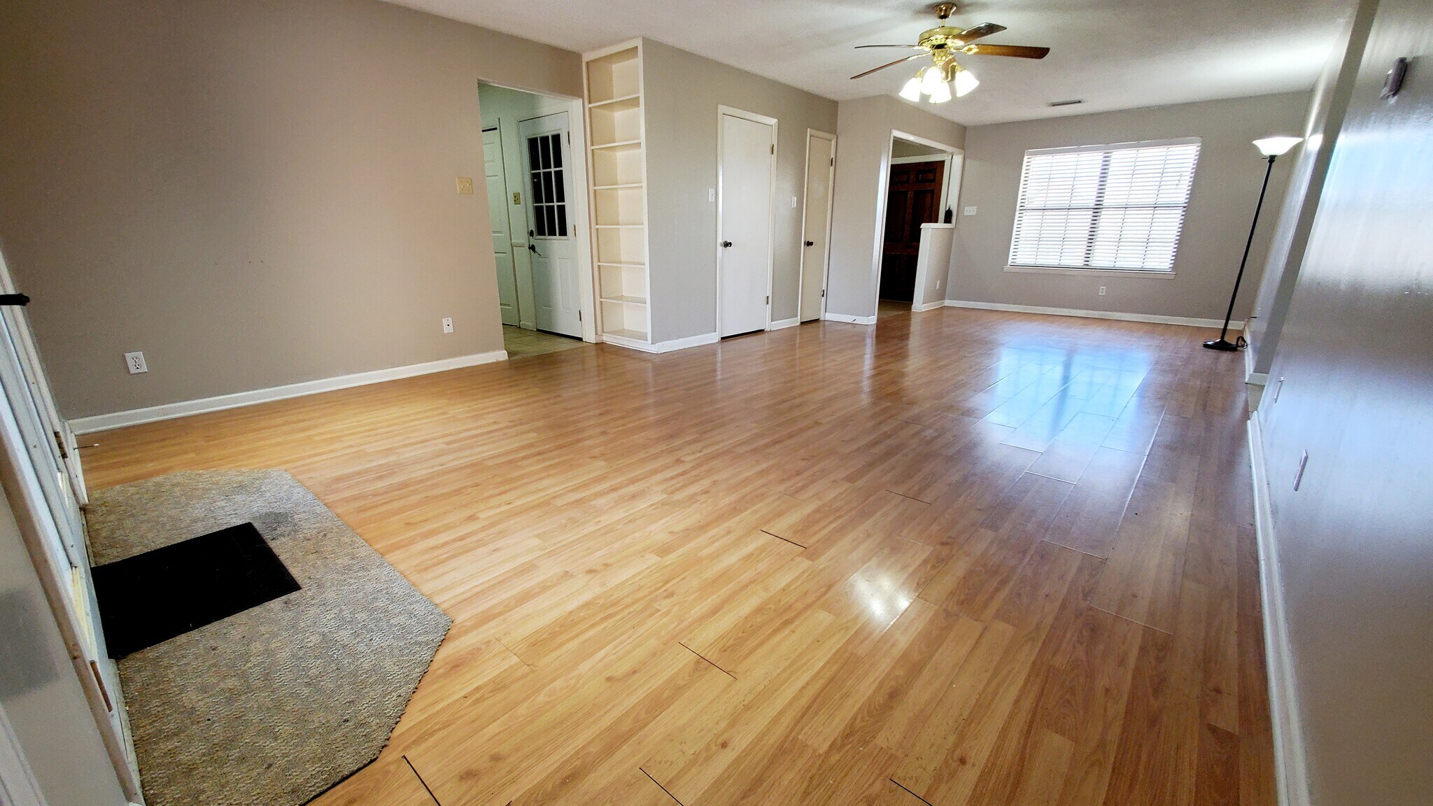 Building Photo - 89 Spring Grove Dr