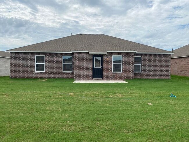 Building Photo - Four Bedroom | Two Bath Home in Conrad Farms