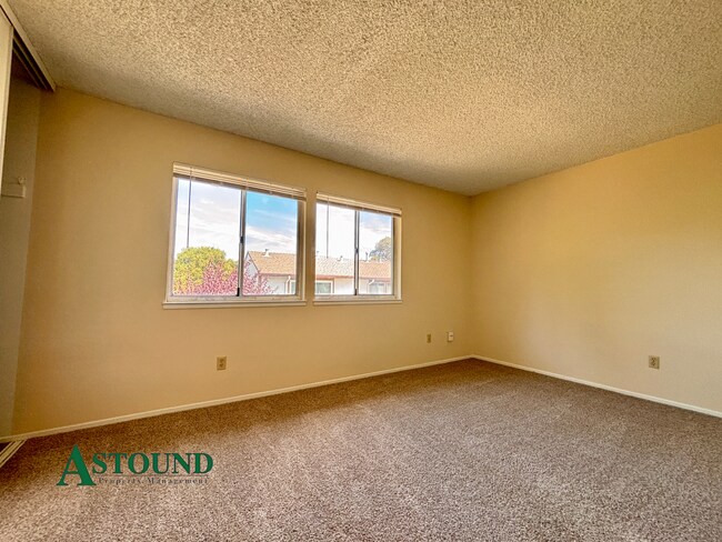 Building Photo - 1206 Marionola Way