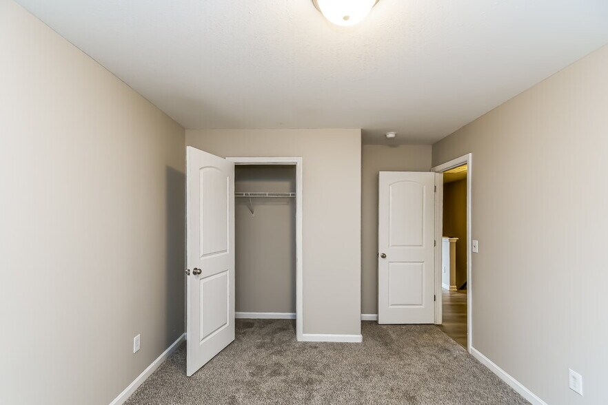 Building Photo - 1321 Lowenstein St