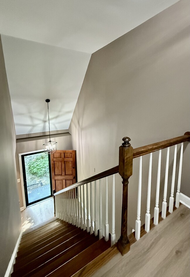 Building Photo - 5635 Falkirk Dr