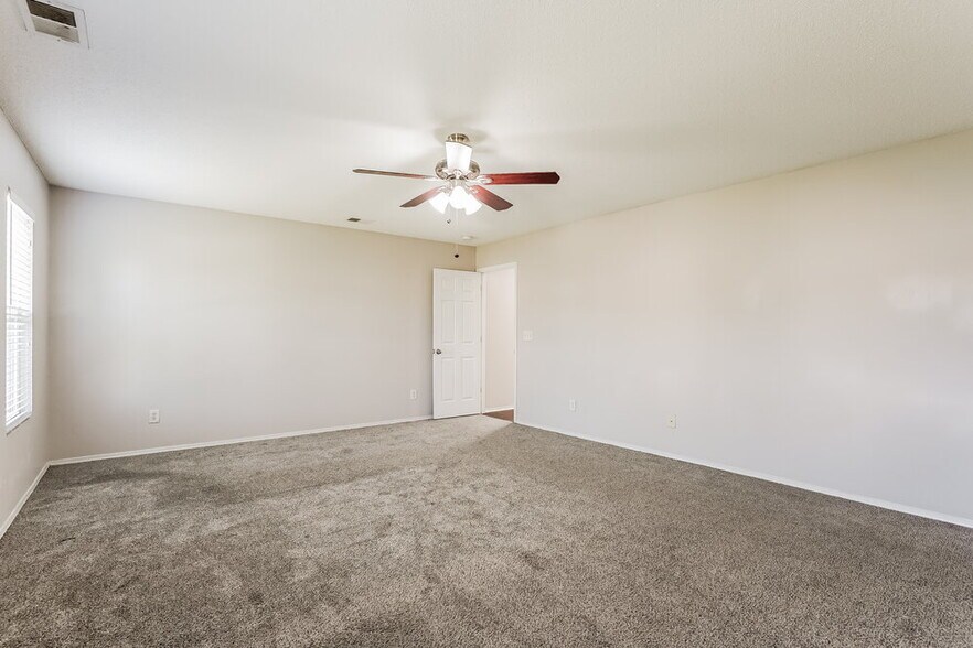 Building Photo - 953 Mailwood Dr