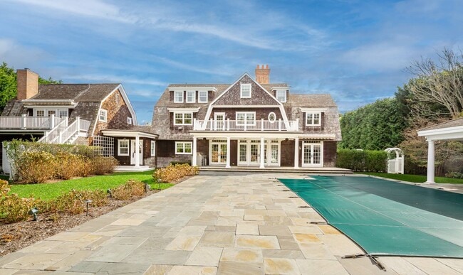 Building Photo - 63 Meadowmere Pl