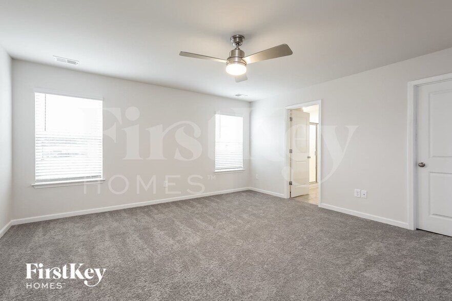 Building Photo - 101 Wild Lily Dr