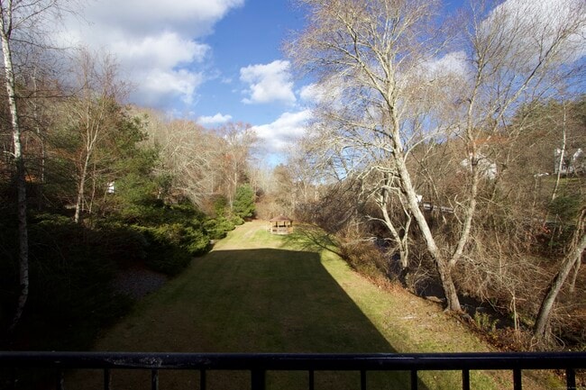 Building Photo - 201 Whetstone Mls