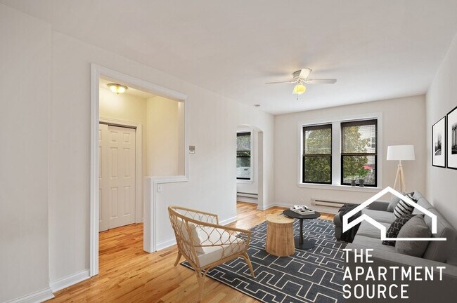 Building Photo - 4851 N Damen Ave