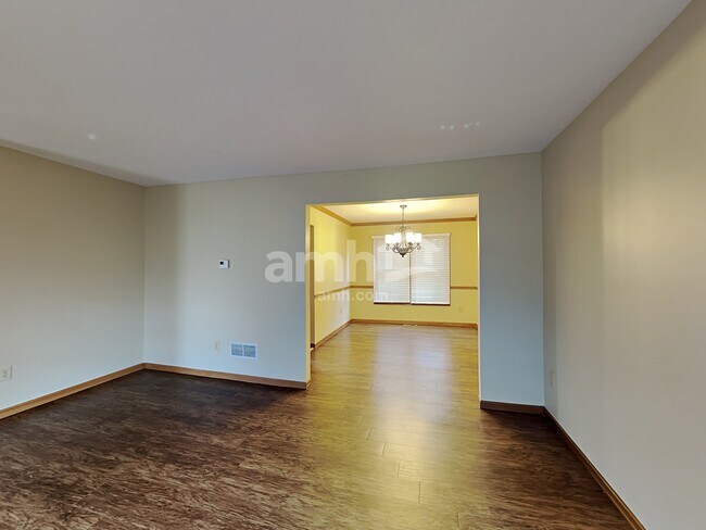 Building Photo - 1810 Penwood Pl