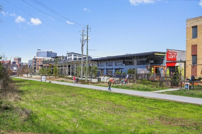 Building Photo - 794 Ralph McGill Blvd NE