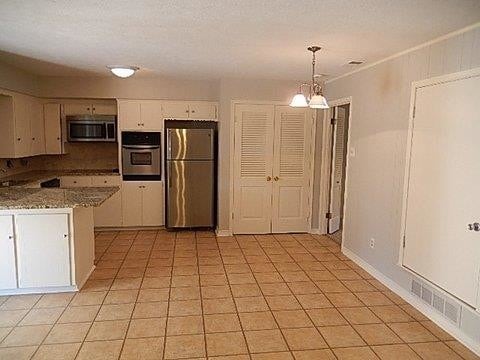 Building Photo - 8403 Lullwater Dr