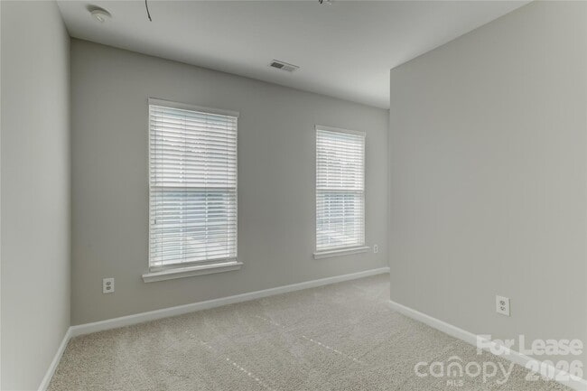 Building Photo - 524 Stillgreen Ln