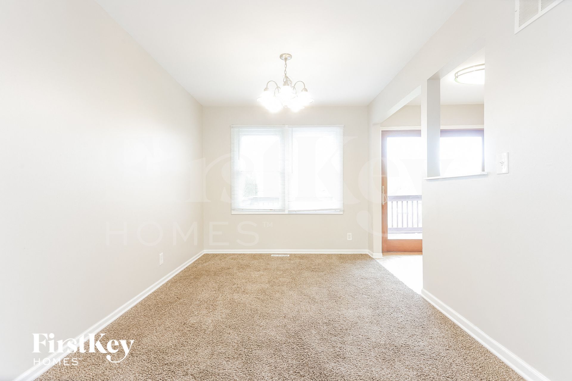 Building Photo - 1939 Ashwood Ln