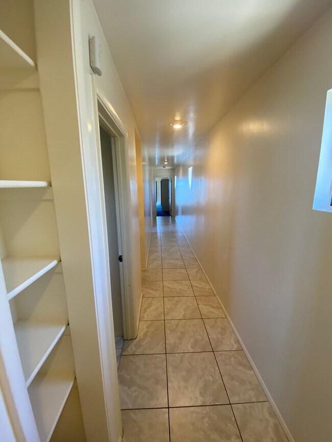 Building Photo - 6773 Del Playa Dr