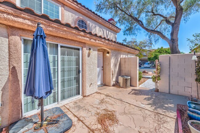 Building Photo - 7736 Allerton Ave