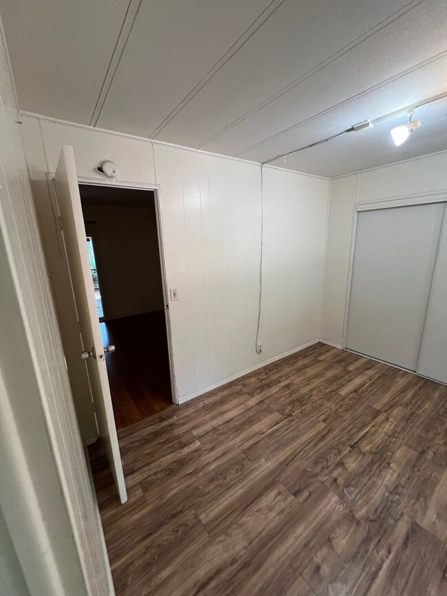 Building Photo - Magalia Home for rent, 1 car garage, 2 bed...