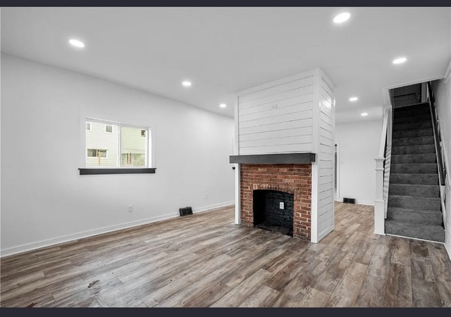 Building Photo - 143 Chalfont St