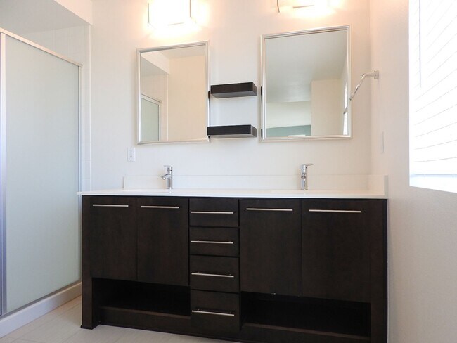 Building Photo - 9686 Dunning Cir