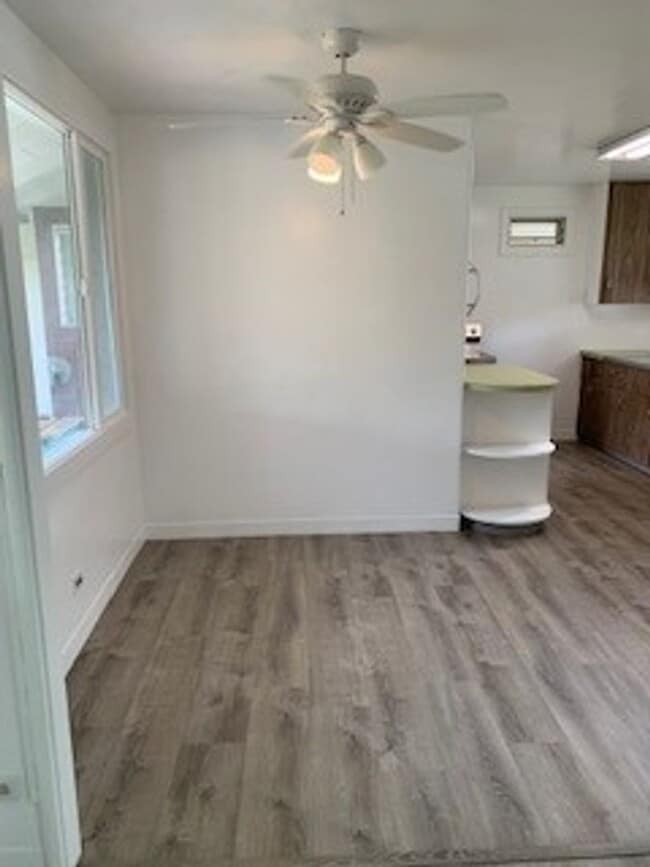 Building Photo - 186 Ohana St