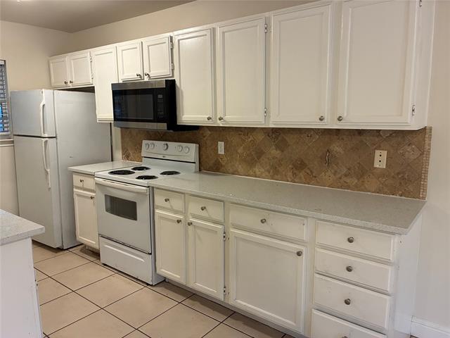 Building Photo - 2622 Foxcroft Ln