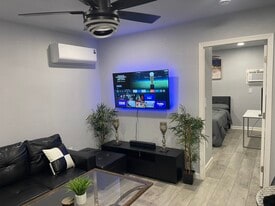 Building Photo - 2529 Crommelin Ave