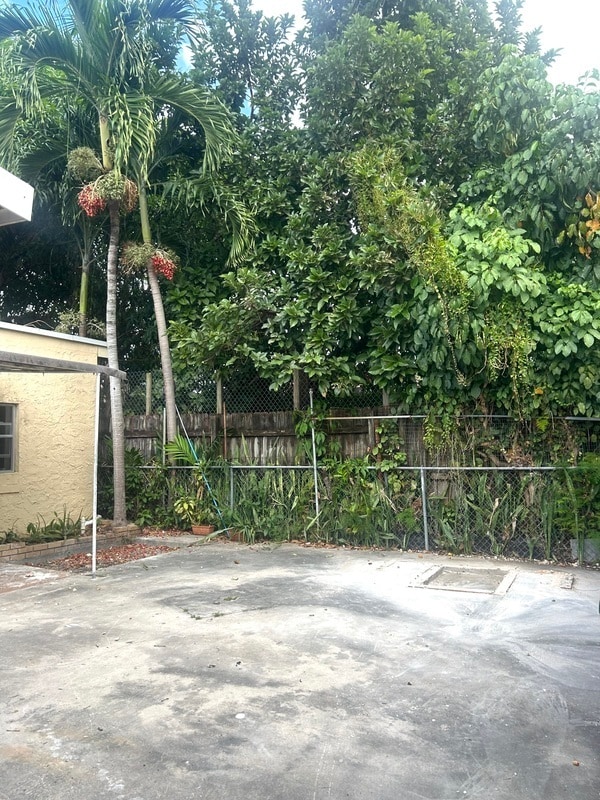 Building Photo - 485 NW 25th Ct