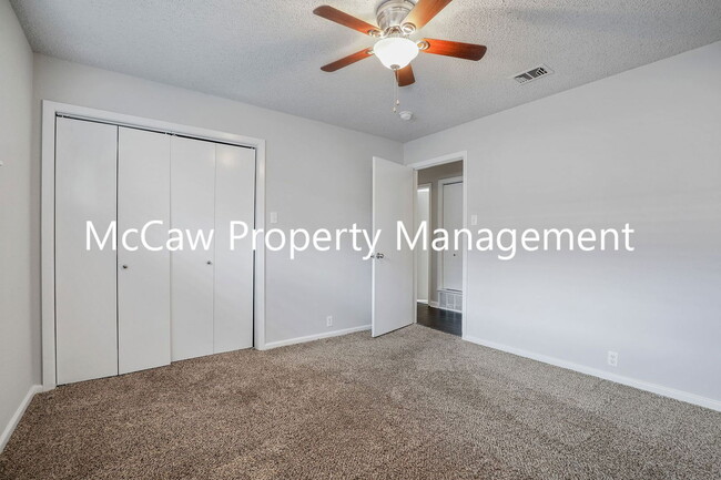 Building Photo - 1736 Brown Trail